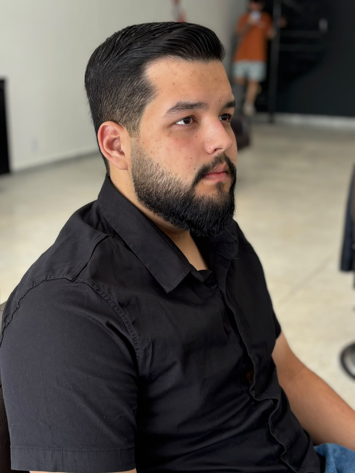 Corte e barba realizados na Conceito